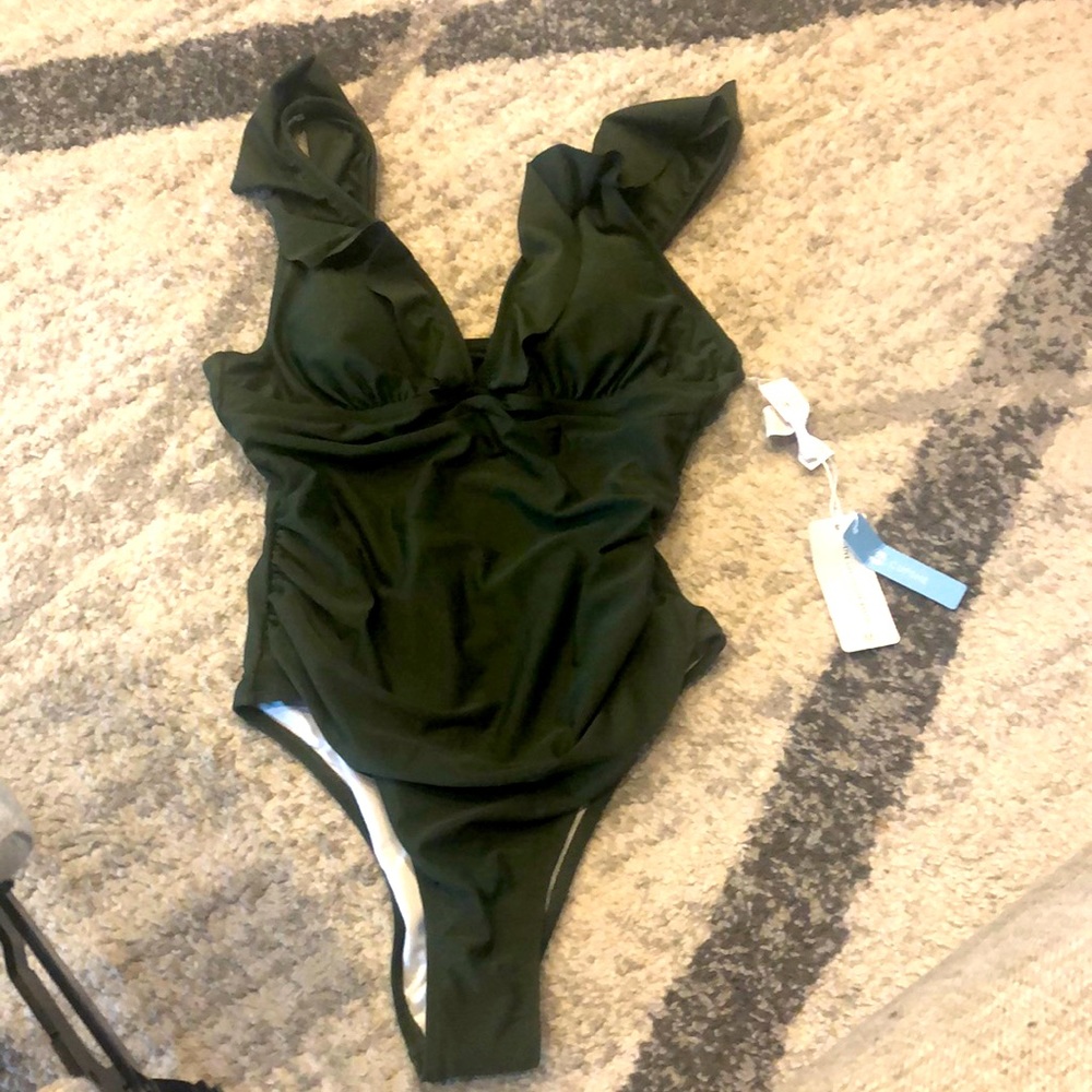 NWT Cupshe One Piece Medium